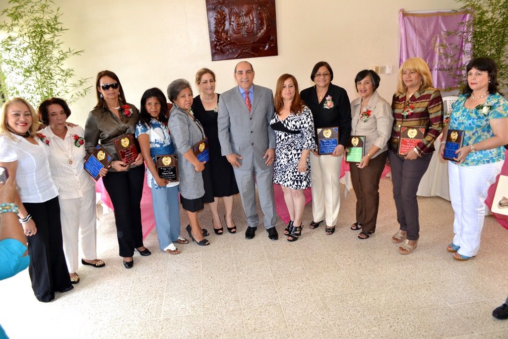 Mujeres Reconocidas por el dia internacional de la Mujer 2013